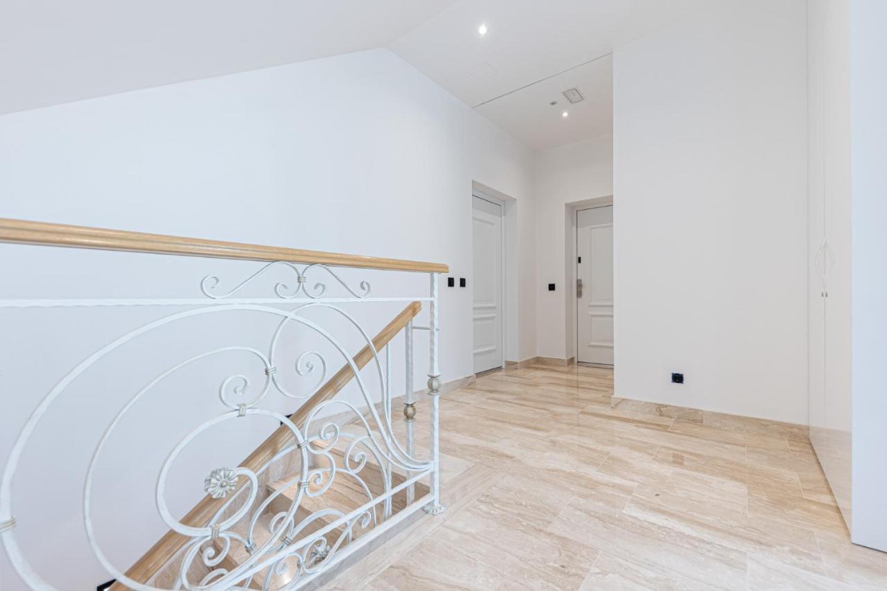 Villa Bella Vista Am Meer Trogir Eksteriør bilde